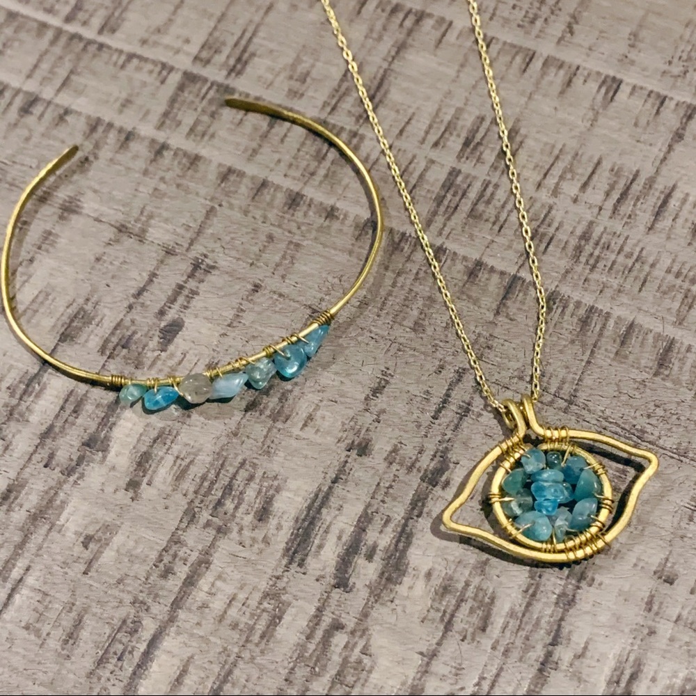 🎉2 FOR $15🎉Third Eye Necklace and bracelet set